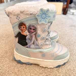 Frozen girls snow boots
